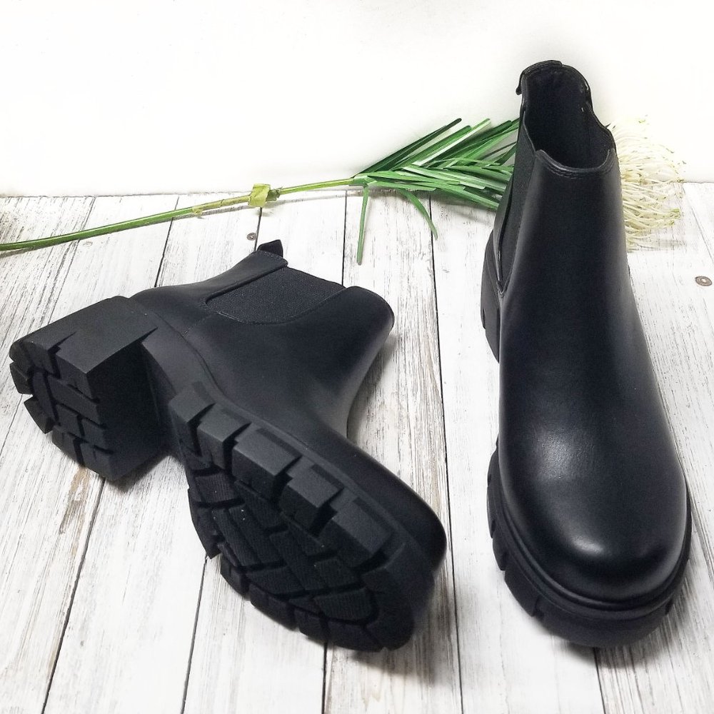 New Black Chelsea Lug Platform Ankle Boots Booties - Picture 3 of 4